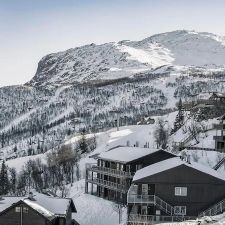 Family-friendly In-ski Out Retreat By Skarsnuten