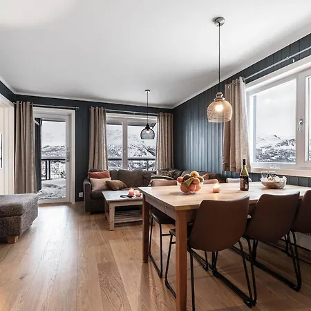 Family-friendly In-ski Out Retreat By Skarsnuten *