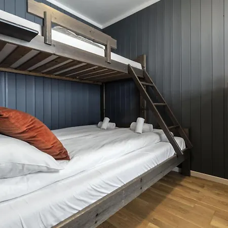 Family-friendly In-ski Out Retreat By Skarsnuten