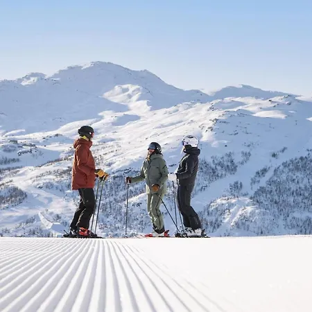 Family-friendly In-ski Out Retreat By Skarsnuten *