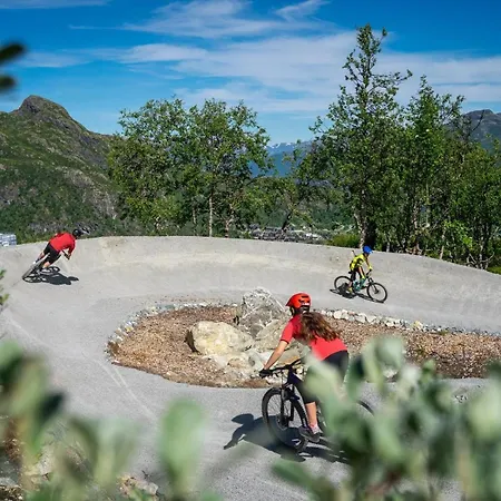 Family-friendly In-ski Out Retreat By Skarsnuten Apartment Hemsedal